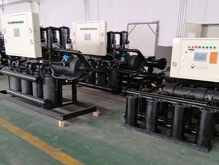 水源熱泵機(jī)組車間