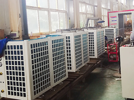 空氣能機(jī)組車(chē)間